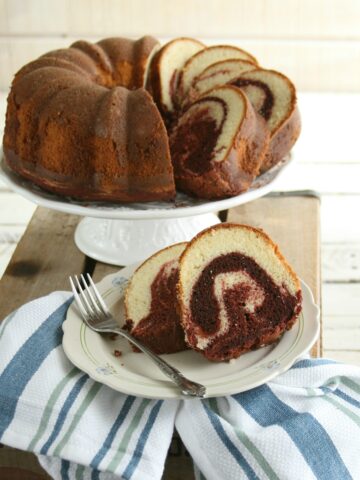Red velvet marble swirl cake