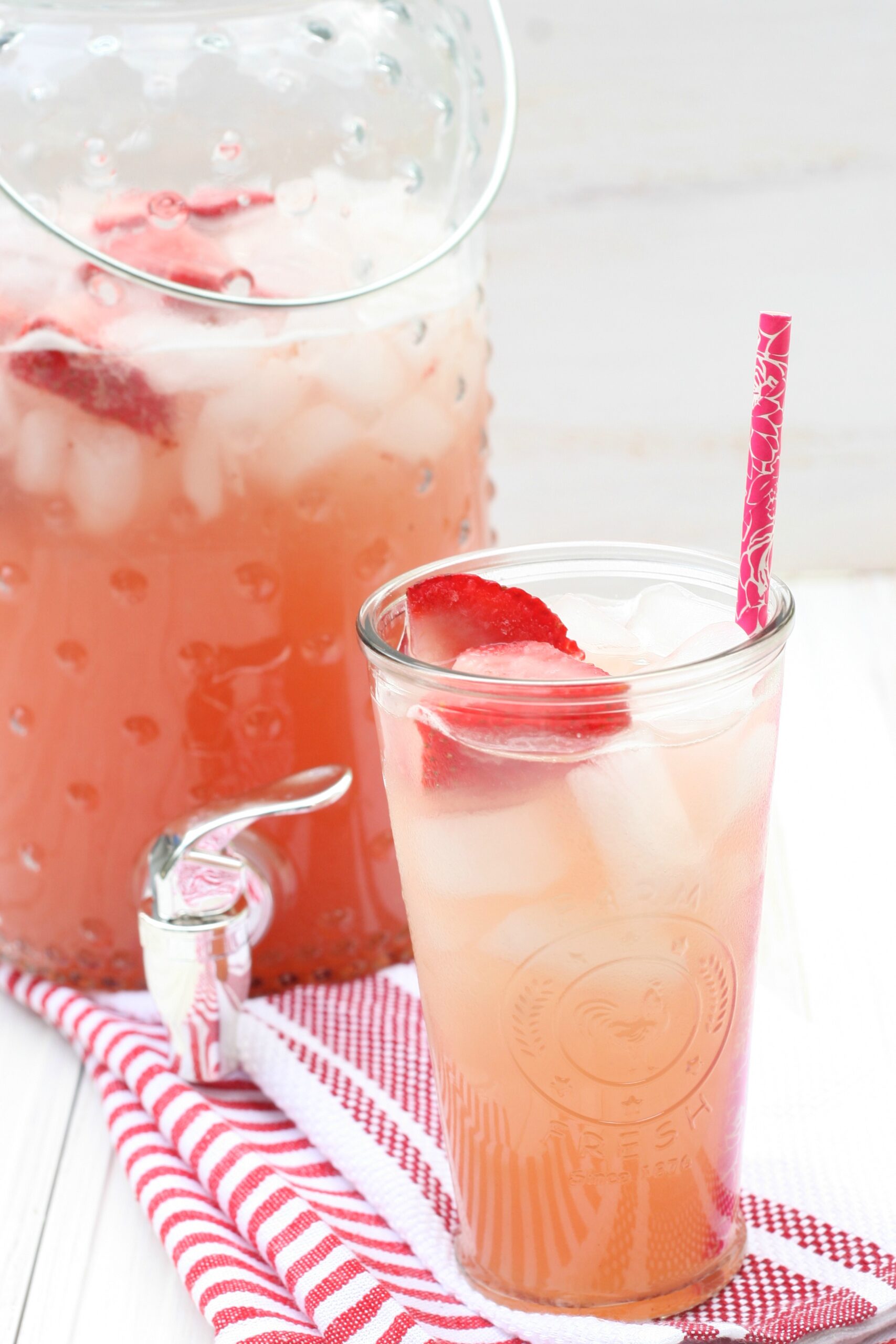Get the recipe for homemade Strawberry Rhubarb Lemonade. #lemonade #recipes #strawberryrhubarb