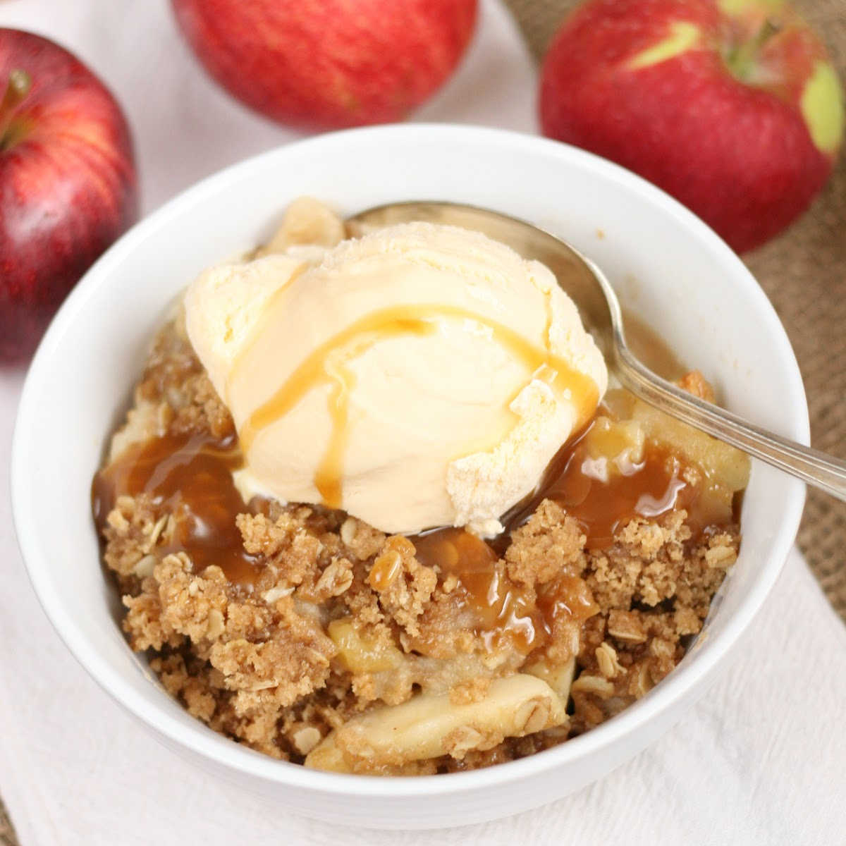 Apple Crisp Recipe (Easy apple dessert) | A Farmgirl's Kitchen