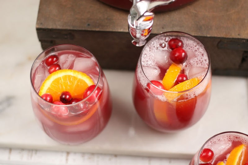 Easy Christmas Holiday Punch Recipe | A Farmgirl's Kitchen