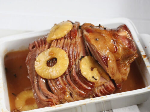 spiral cut ham with pineapple slices
