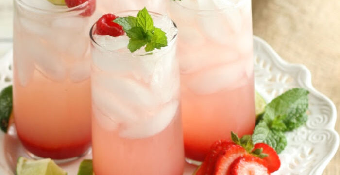 Homemade Strawberry Lemonade A Farmgirls Kitchen 6785