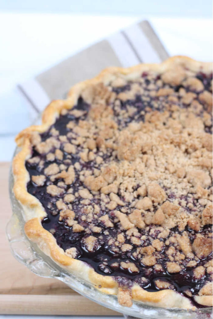 Blueberry pie with crumb topping a farmgirl s kitchen