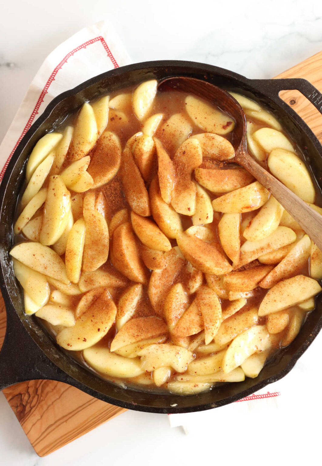 Homemade Caramel Apple Pie Recipe | A Farmgirl's Kitchen