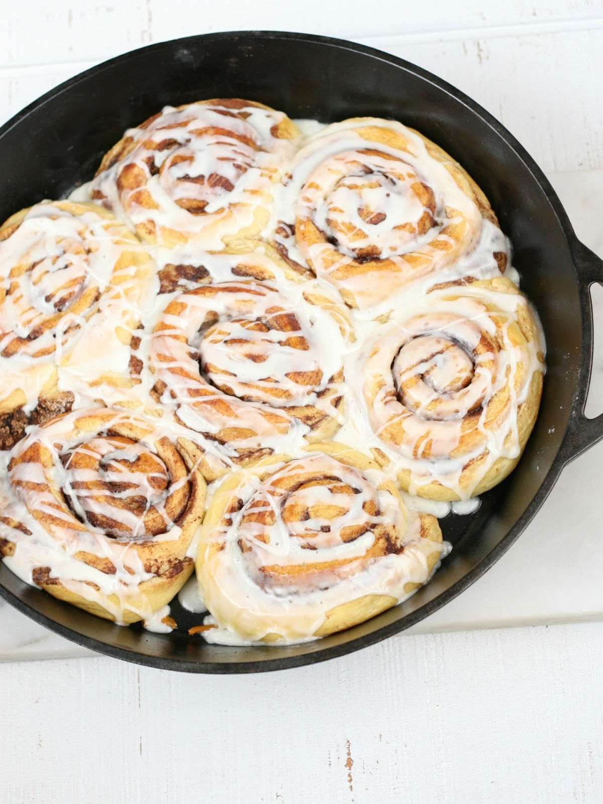 https://afarmgirlskitchen.com/wp-content/uploads/2021/02/Easy-cinnamon-rolls.jpg