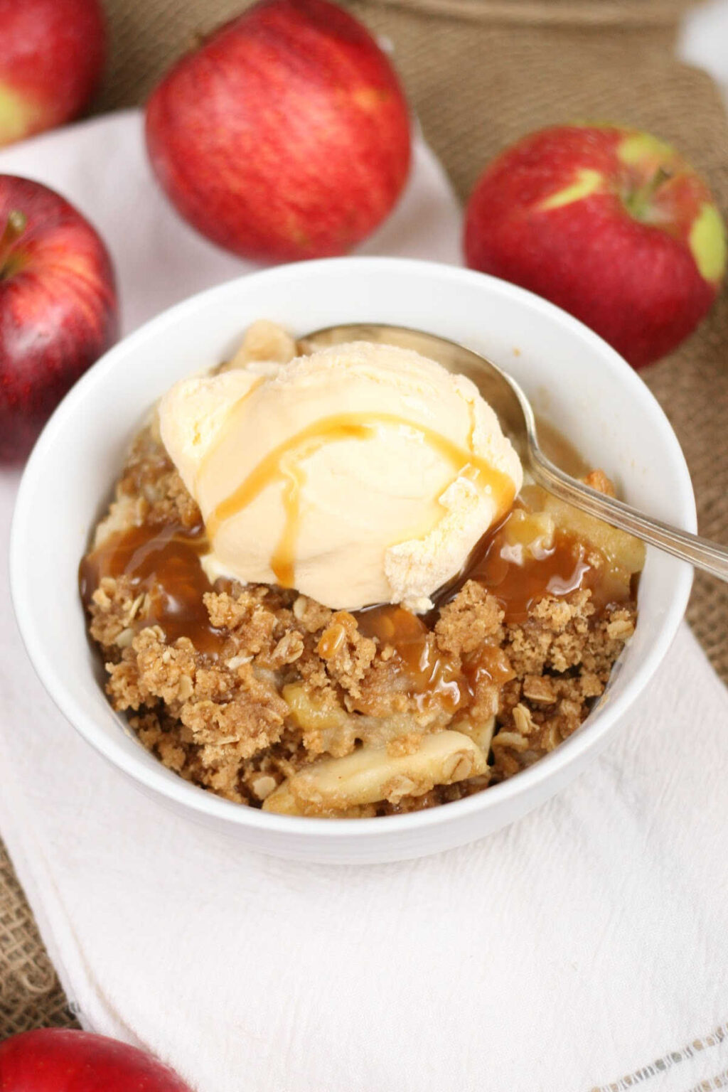 Apple Crisp Recipe (Easy apple dessert) | A Farmgirl's Kitchen