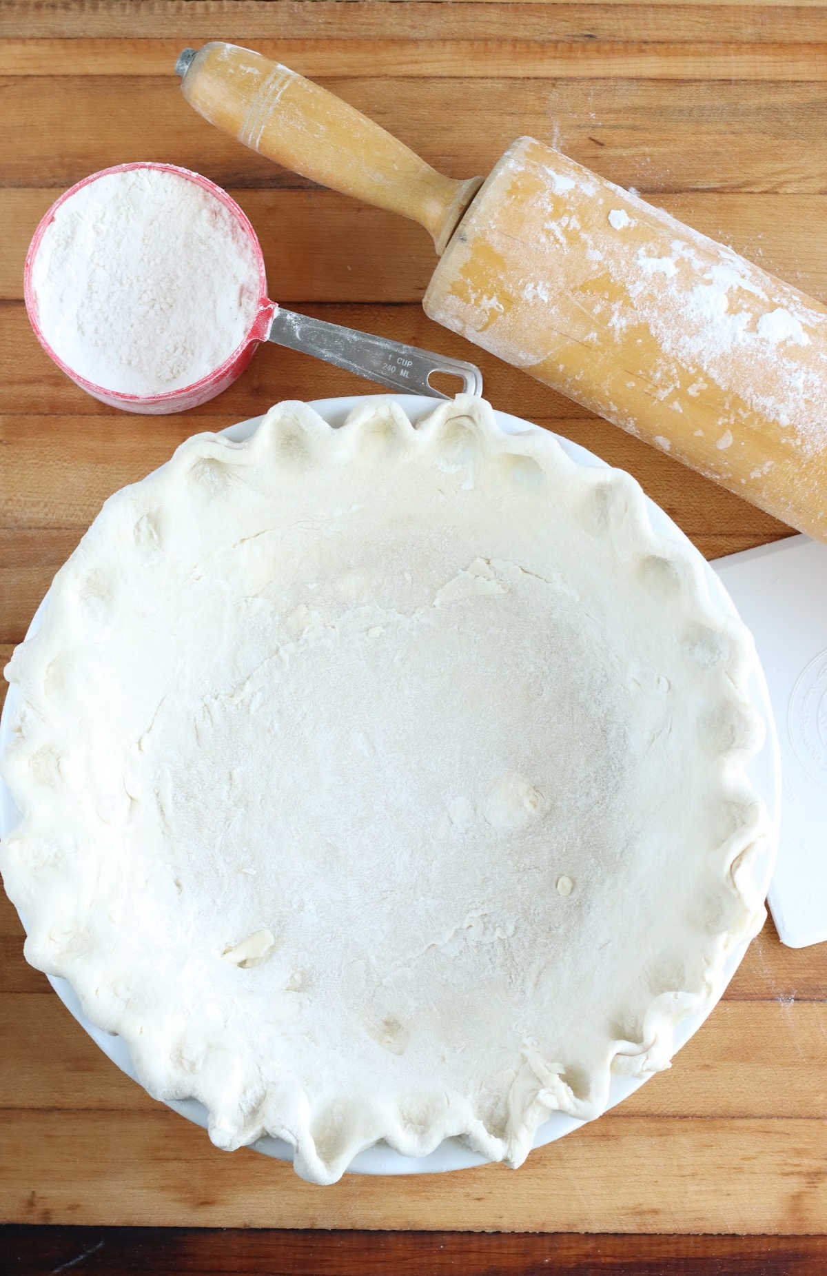 Lard Pie Crust (Ultra flaky and flavorful!) - Pinch and Swirl